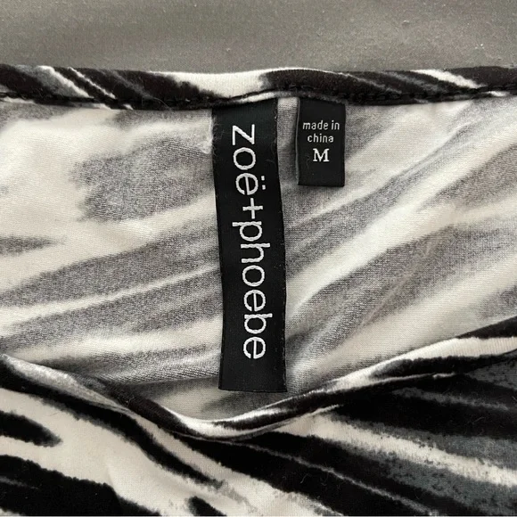 Women’s Ruched Side Sweater - Picture 4 of 6